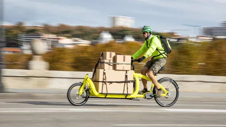 Sustainable last mile delivery