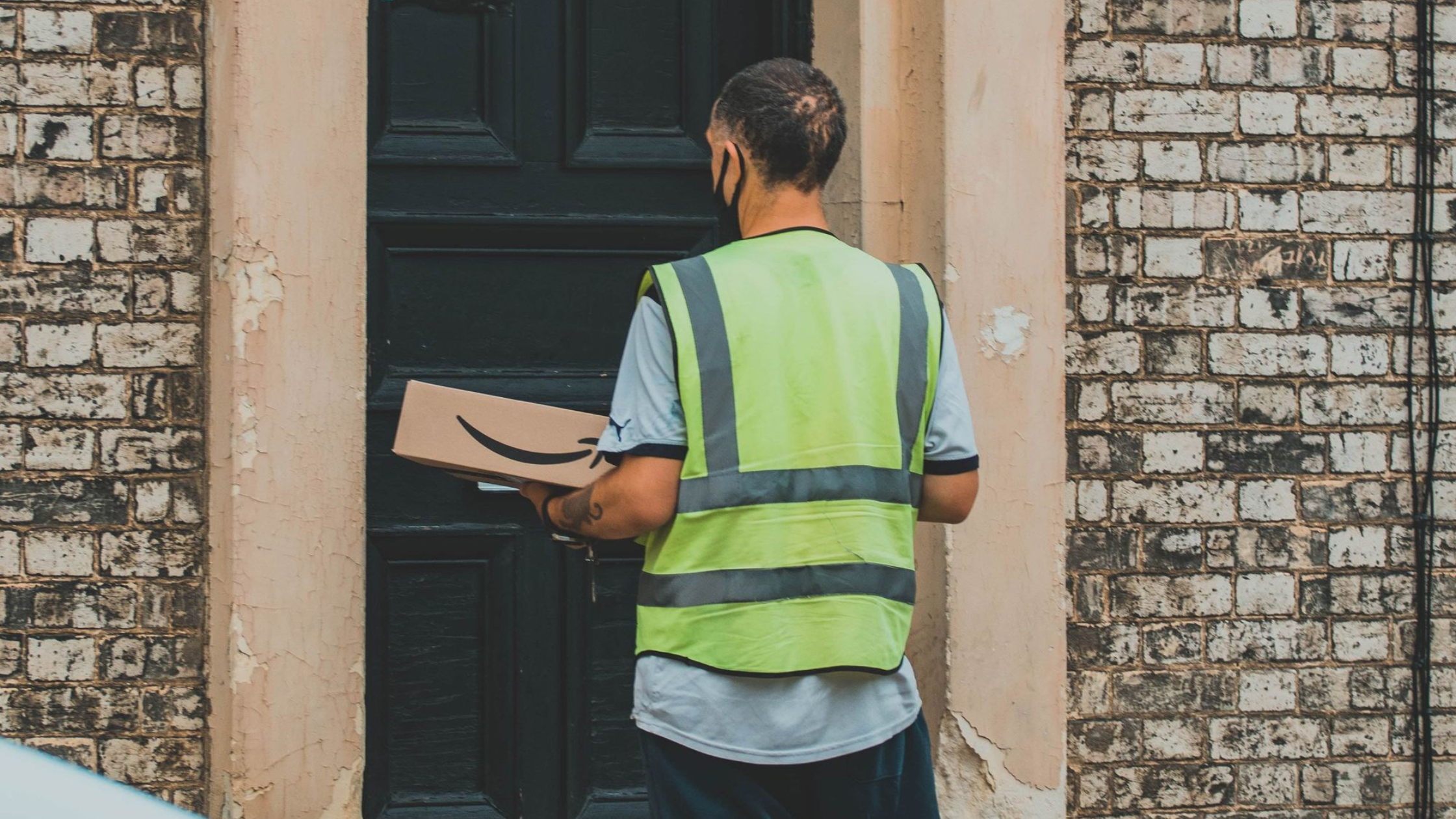 What is last mile delivery for SMBs?